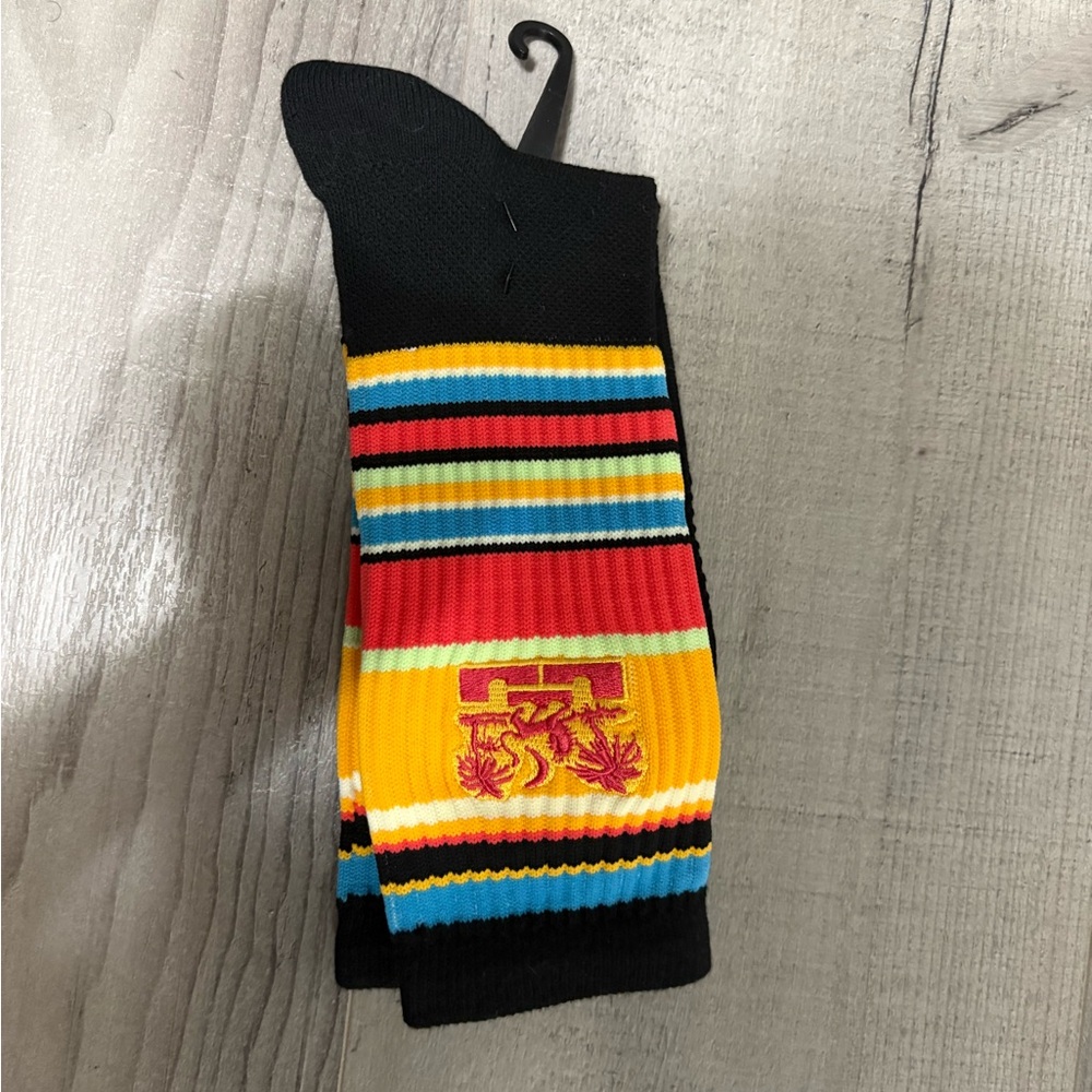 Black and Multicolor lebron Nike Men's Socks